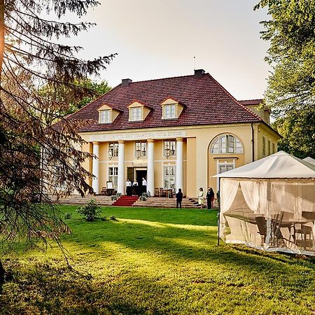 Palac Bazantarnia Pszczyna Exterior foto